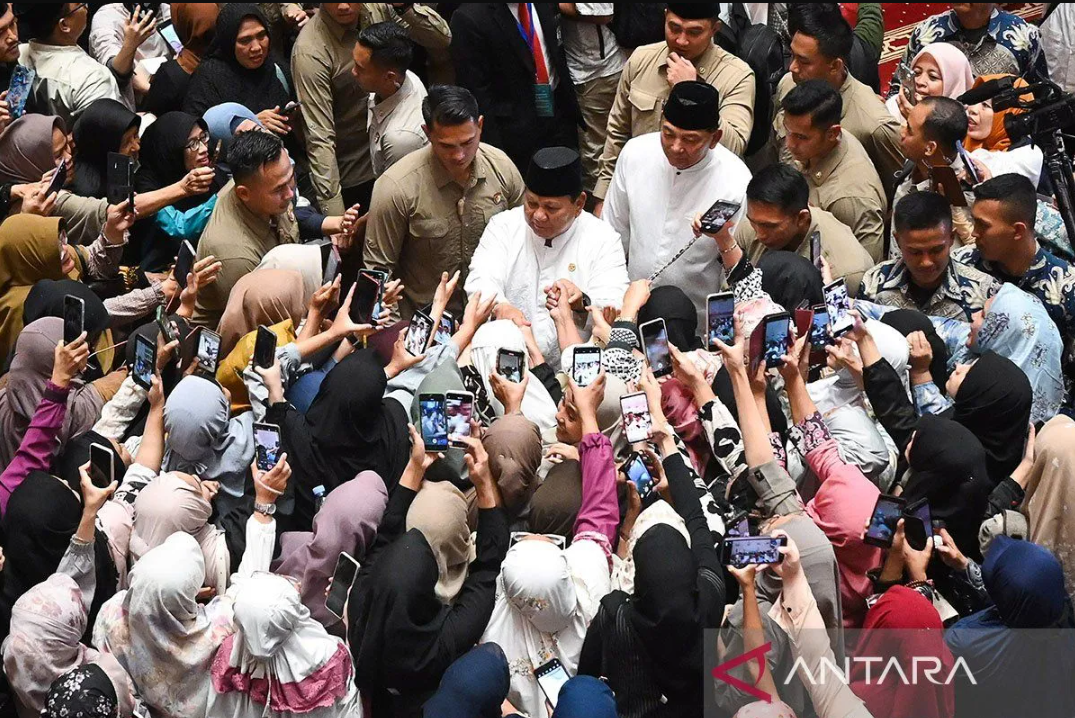 Presiden Prabowo ajak umat Islam teladani akhlak Nabi Muhammad SAW di peringatan Maulid Nabi 1447 H di Masjid Istiqlal, Jakarta.