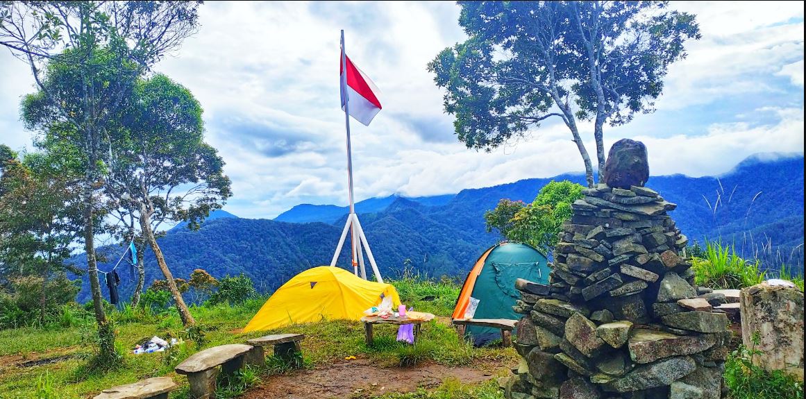 Puncak Tugu Petungkriyono di Pekalongan, Jawa Tengah.