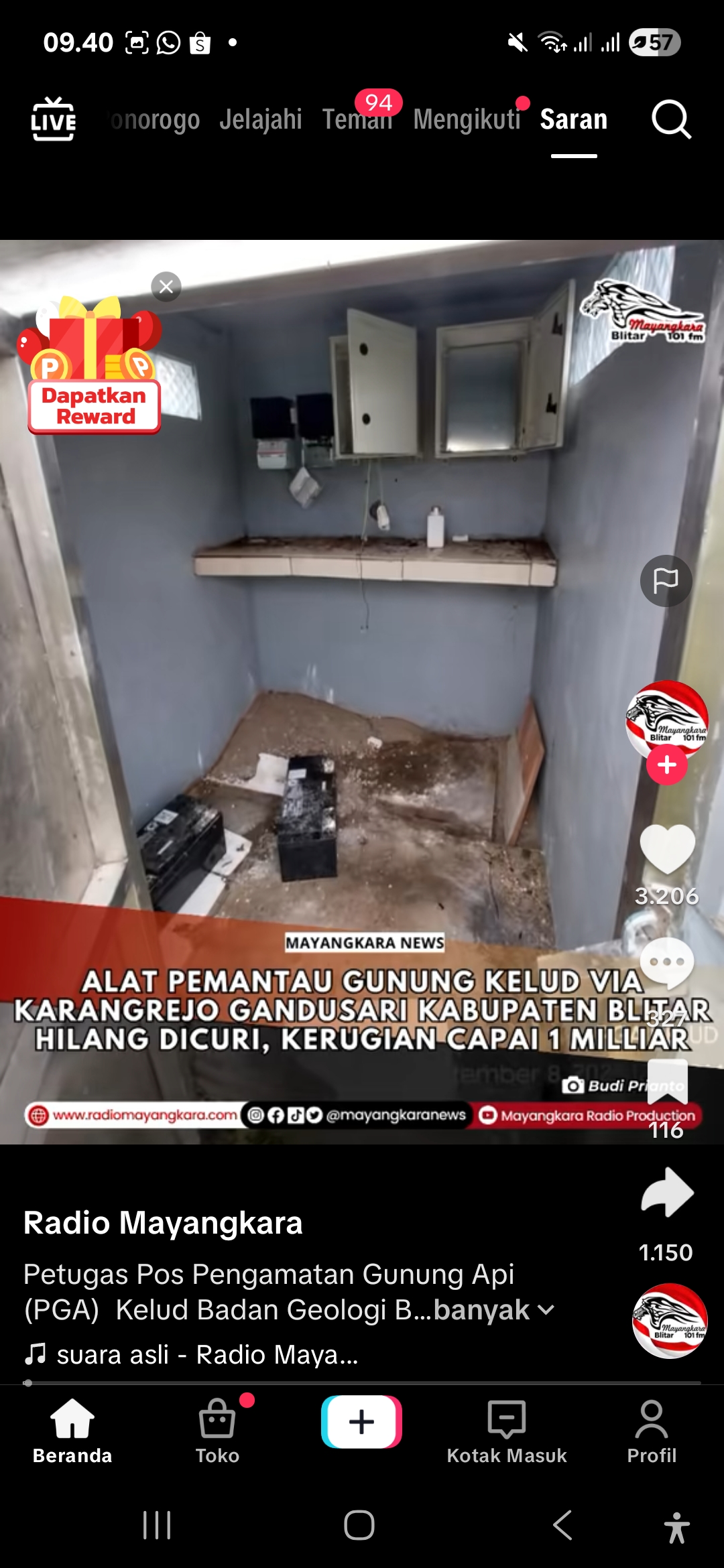 Alat pemantau aktivitas vulkanik Gunung Kelud raib dicuri, harganya mencapai Rp 1 miliar.