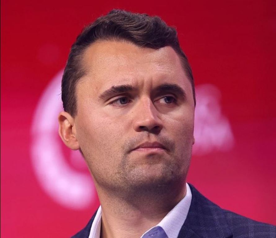 Charlie Kirk tewas ditembak.
