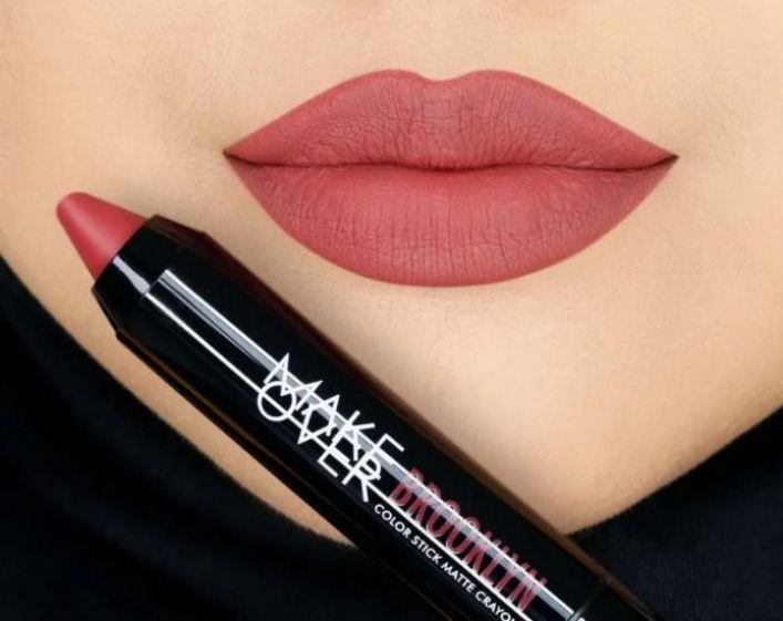 Make Over Color Stick Gloss Crayon