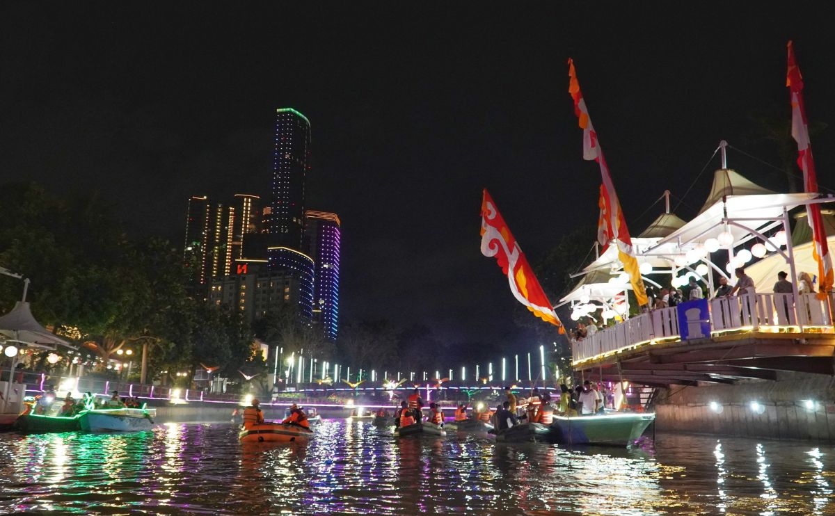 Wisata Perahu Kalimas
