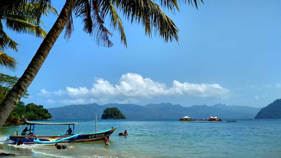 Pantai Mutiara Tulungagung