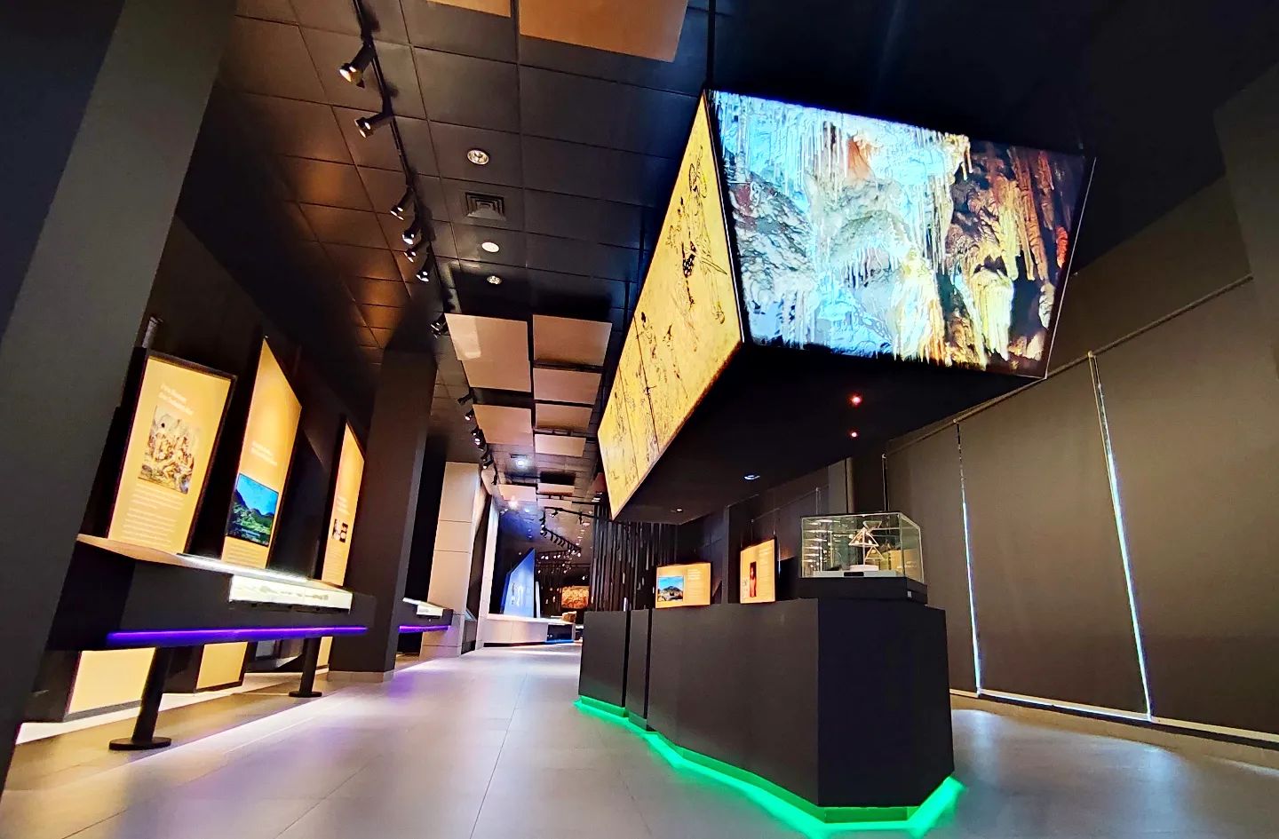 Interior Museum Song Terus