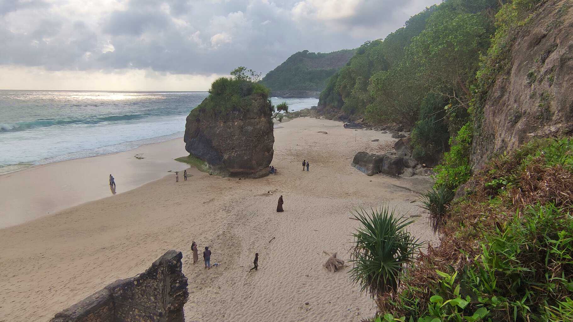 Pantai Lumbung