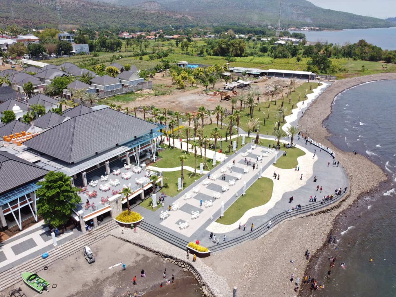 View Pantai dan Resort Utama Raya
