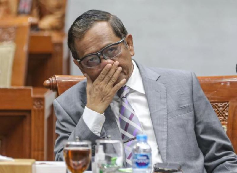 Dua cucu Mahfud MD keracunan MBG.
