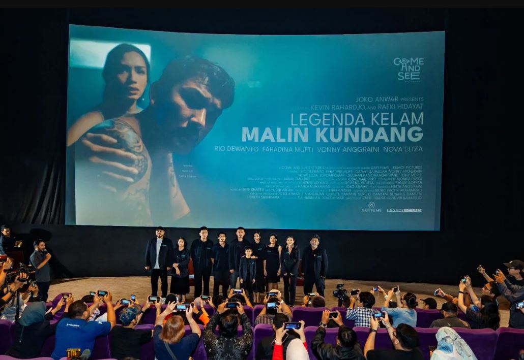Trailer resmi Legenda Kelam Malin Kundang rilis. Adaptasi gelap cerita rakyat ini siap tayang 27 November 2025.