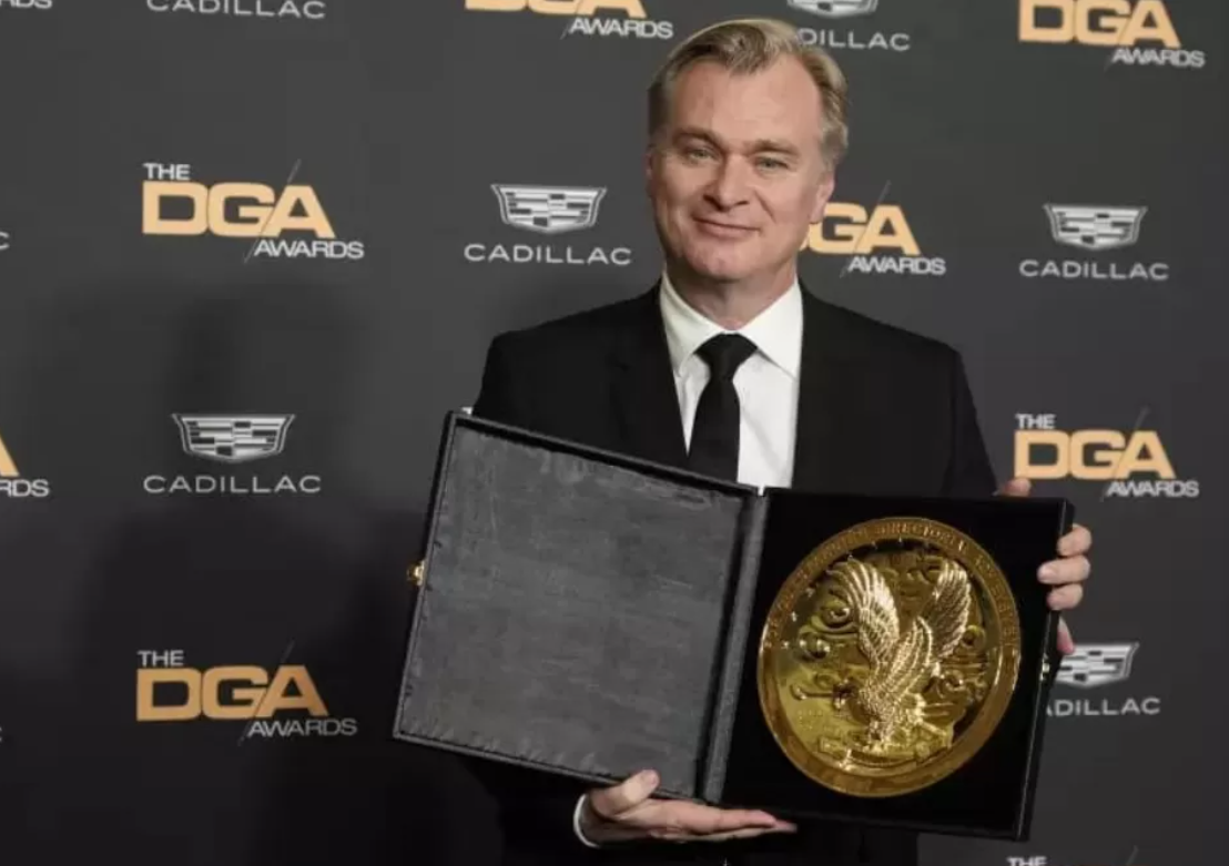 Christopher Nolan resmi jadi Presiden DGA, gantikan Lesli Linka Glatter.