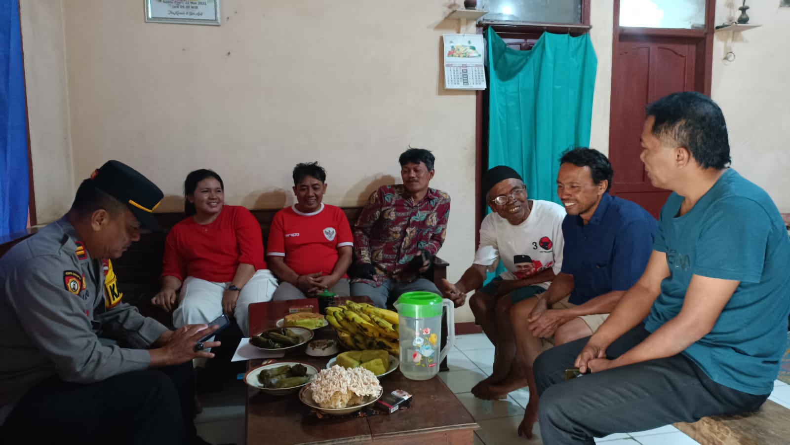 Kepolisian setempat memastikan kabar viral soal cek mahar Rp 3 miliar kosong dan Tarman, kabur usai menikahi Sella Arika Pacitan, tidak benar alias hoaks.