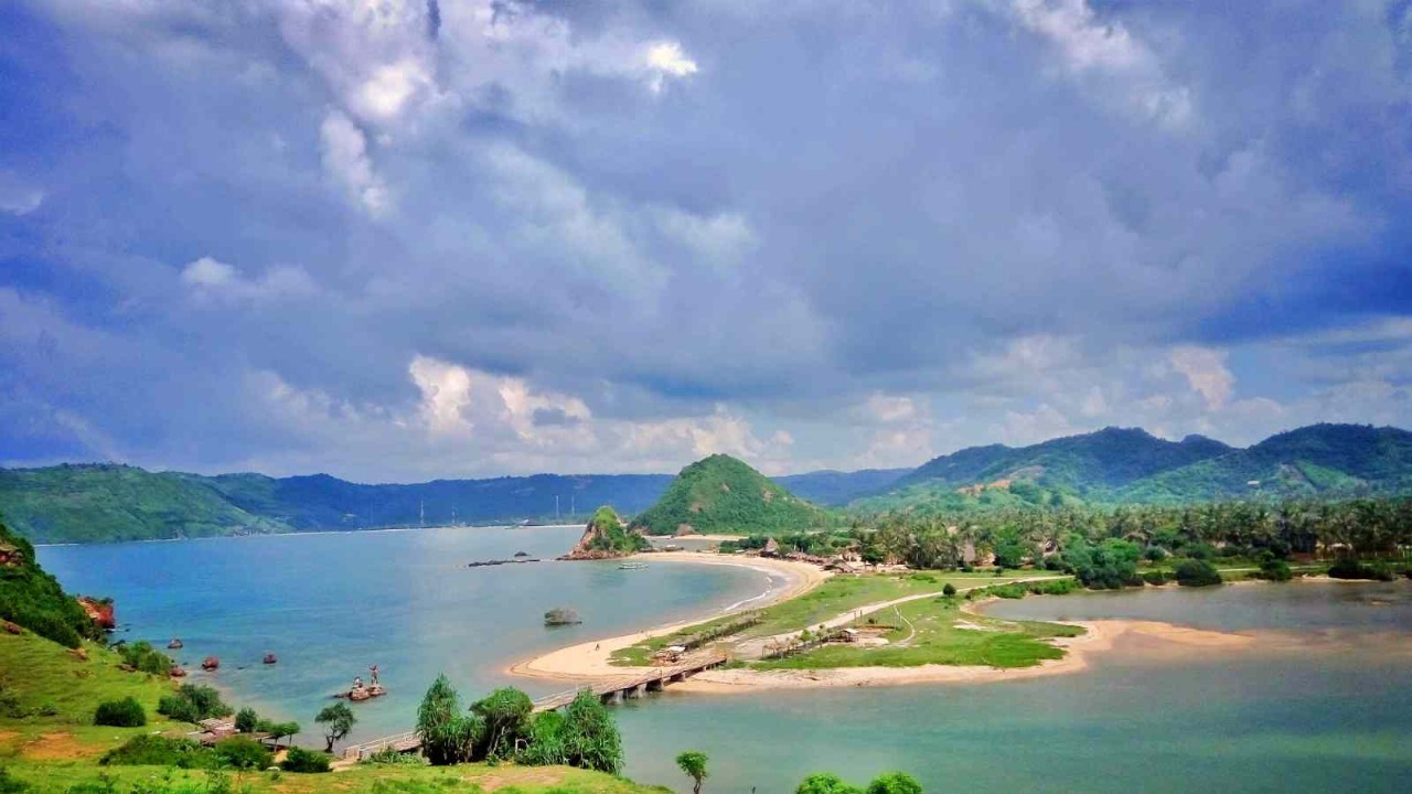 Ilustrasi Pantai&nbsp;Seger