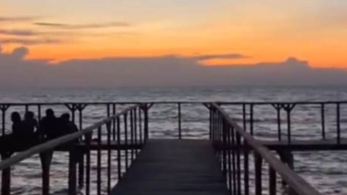 Pantai Karang Kemuning