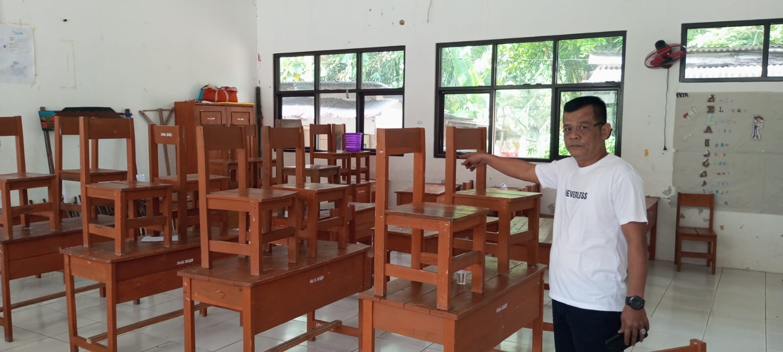 630 anak SMAN 1 Cimarga mogok sekolah