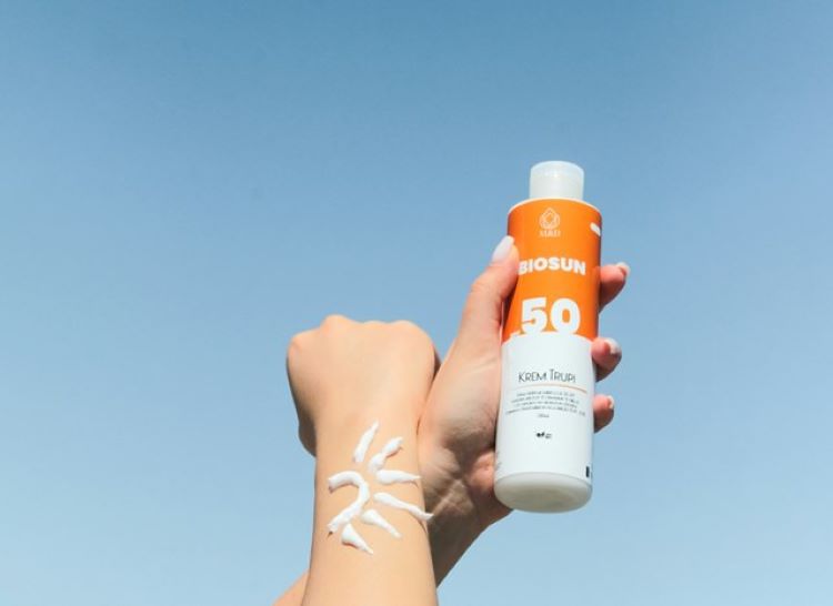 Sunscreen yang Cocok di Cuaca Panas Ekstrem.