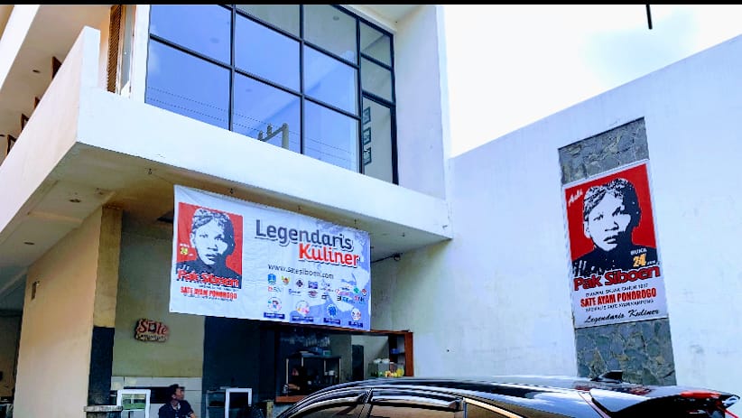 sate ayam ponorogo pak siboen di kota kediri yang melegendaris sejak 1937
