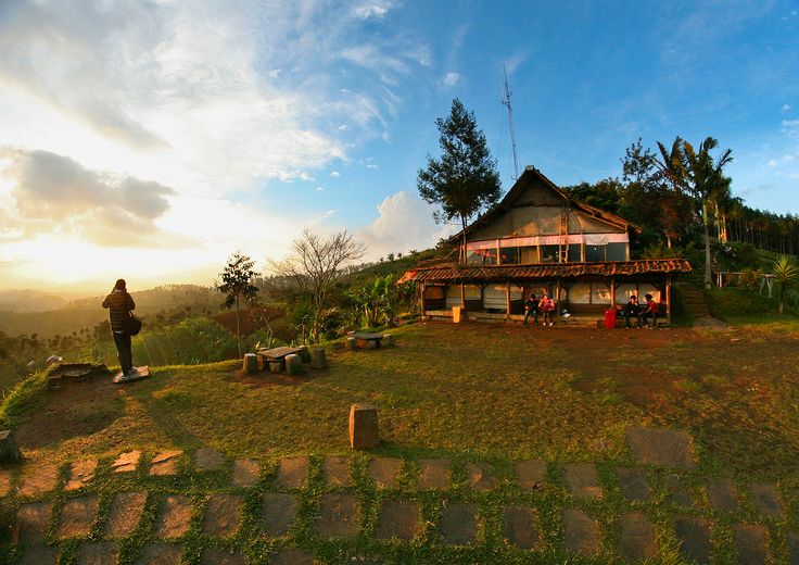 Ilustrasi Bukit Moko