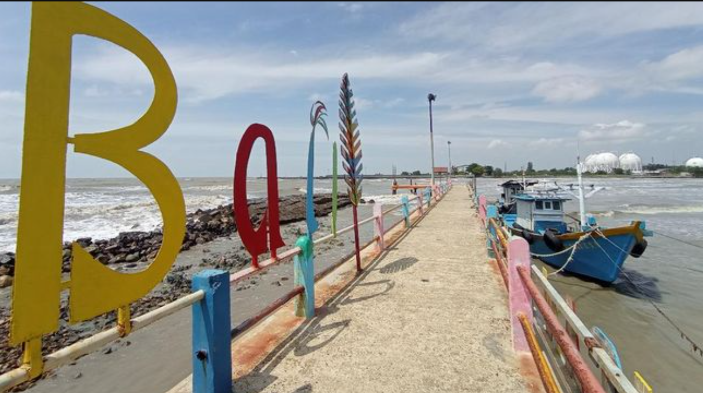 Pantai&nbsp;limbangan di Indramayu kini jadi destinasi favorit traveler.&nbsp;