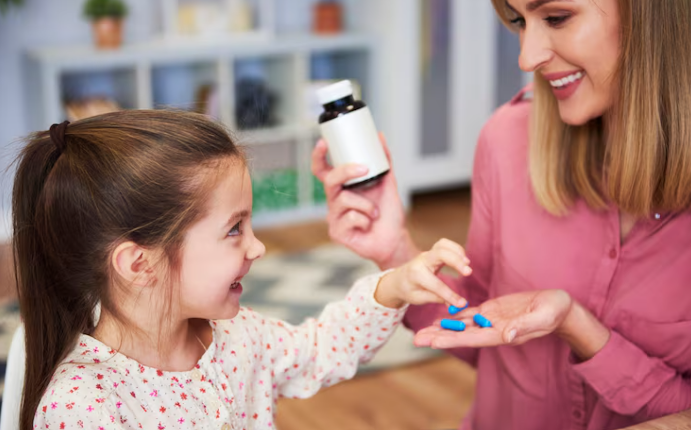 Biar si kecil tetap sehat dan aktif sepanjang 2025! Ini 5 multivitamin terbaik yang bantu jaga imun dan tumbuh kembangnya.