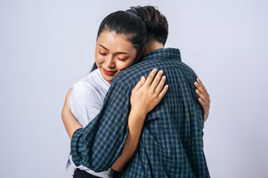 Trauma karena diselingkuhi bukan akhir segalanya. Ada cara untuk pulih dan bangkit kembali.