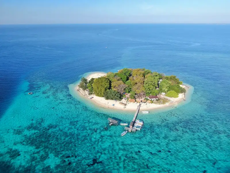 Ilustrasi Pulau Samalona Makassar