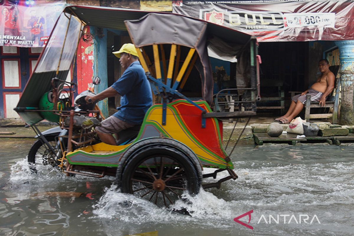 potensi banjir rob di beberapa wilayah pesisir Jawa Timur