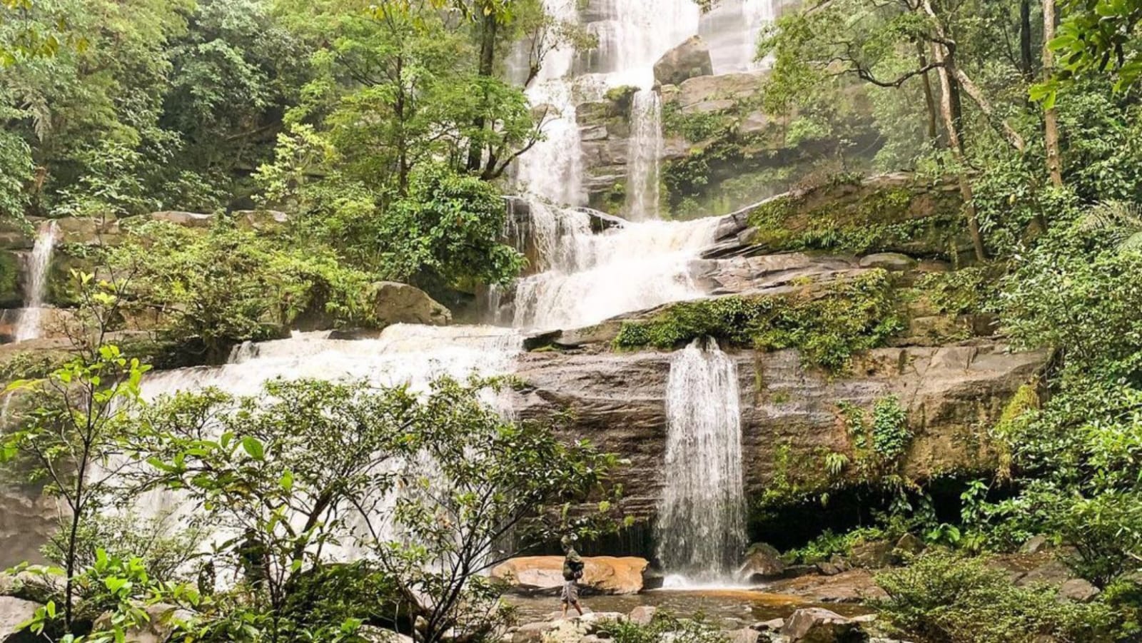 Air Terjun Bedawat
