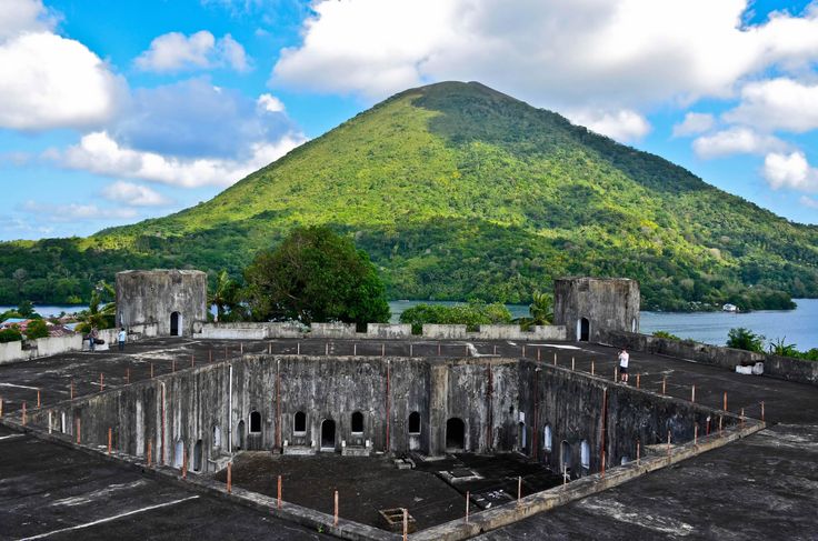 Benteng Belgica Banda Neira, sebagai benteng Pertahanan kolonial Belanda pada mas penjajahan.