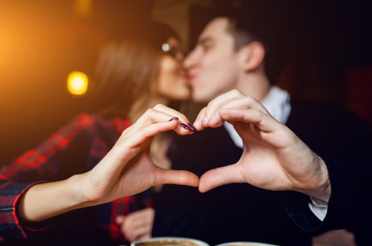 Delapan kebiasaan pasangan yang tetap cinta setelah 30 tahun lebih.