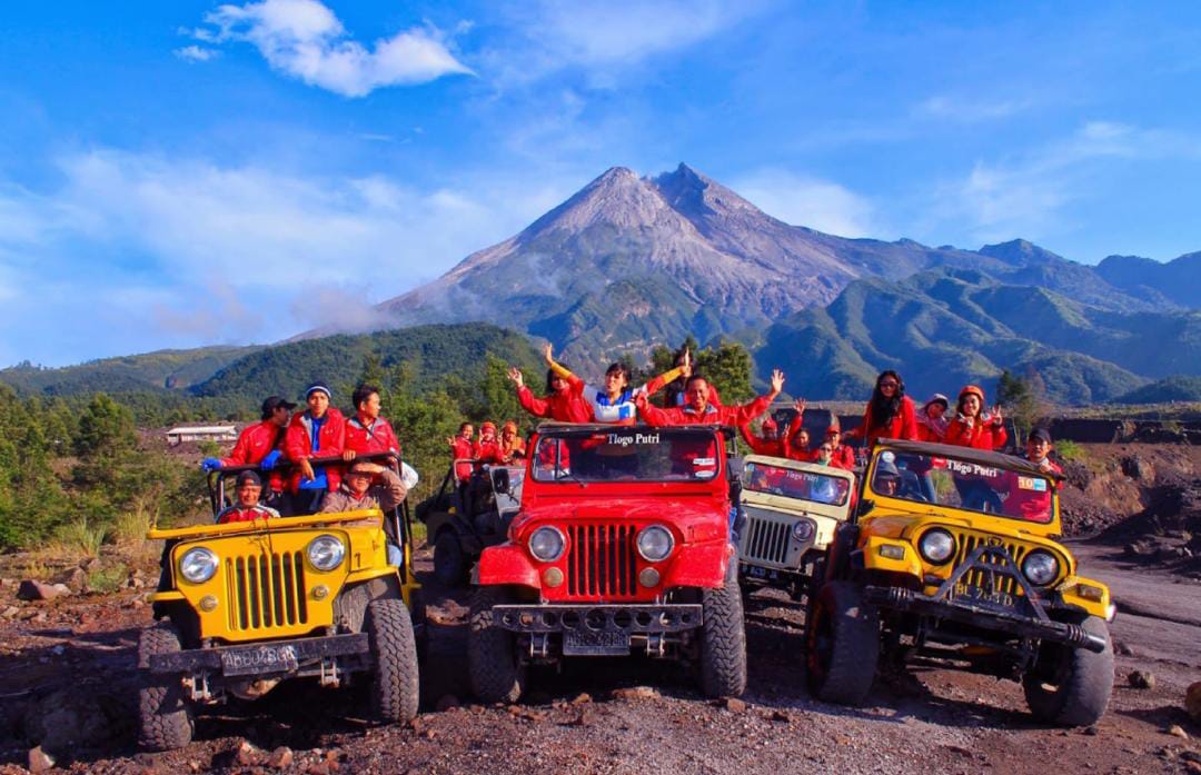 Lava Tour Merapai, salah satu petualangan yang wajib dicoba saat wisata di kabupaten Sleman