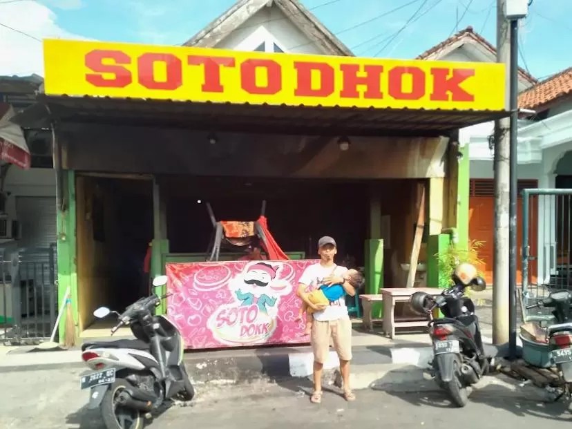 Soto Dhok Lumajang, salah satu warung soto yang terkenal di lumajang