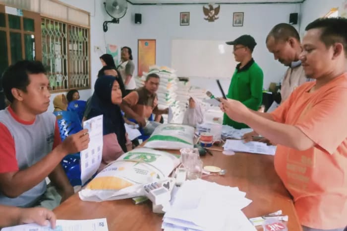 ILUSTRASI. Penyaluran bantuan sosial november 2025