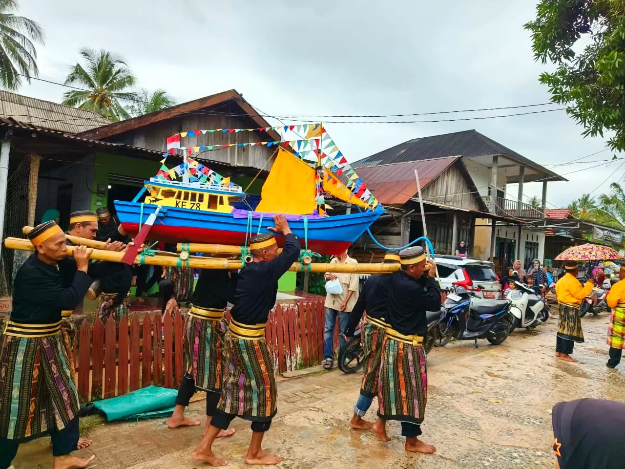 Pesta Adat Bugis Mappanre Ri Tasi