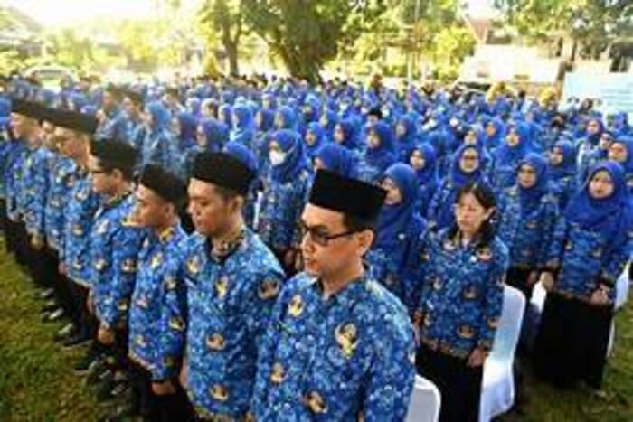gaji pensiunan  pns