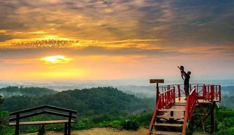 Menikmati senja di Bukit Cinta Klaten