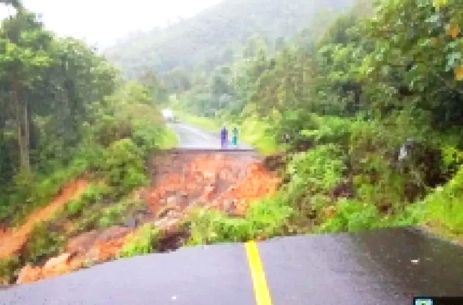 Empat wilayah di Sumut dilanda tanah longsor, Pusdalops PB sebut dampaknya meluas dan butuh penanganan cepat. (Sumber: ANTARA/HO-Pusdalops Sumut)