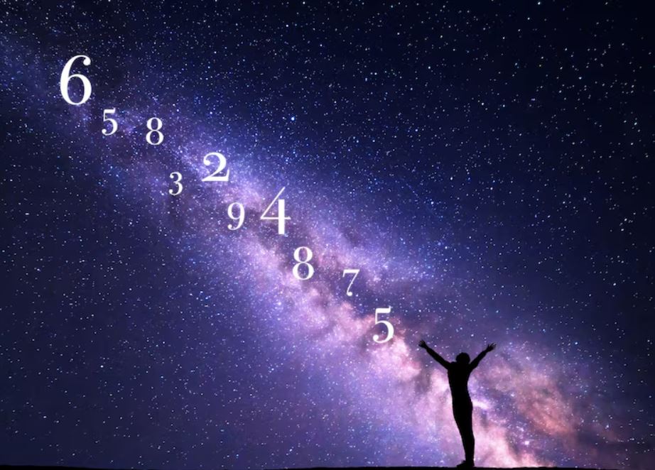 Menjelang pergantian tahun, energi numerologi dipercaya bergerak lebih cepat dan intens.