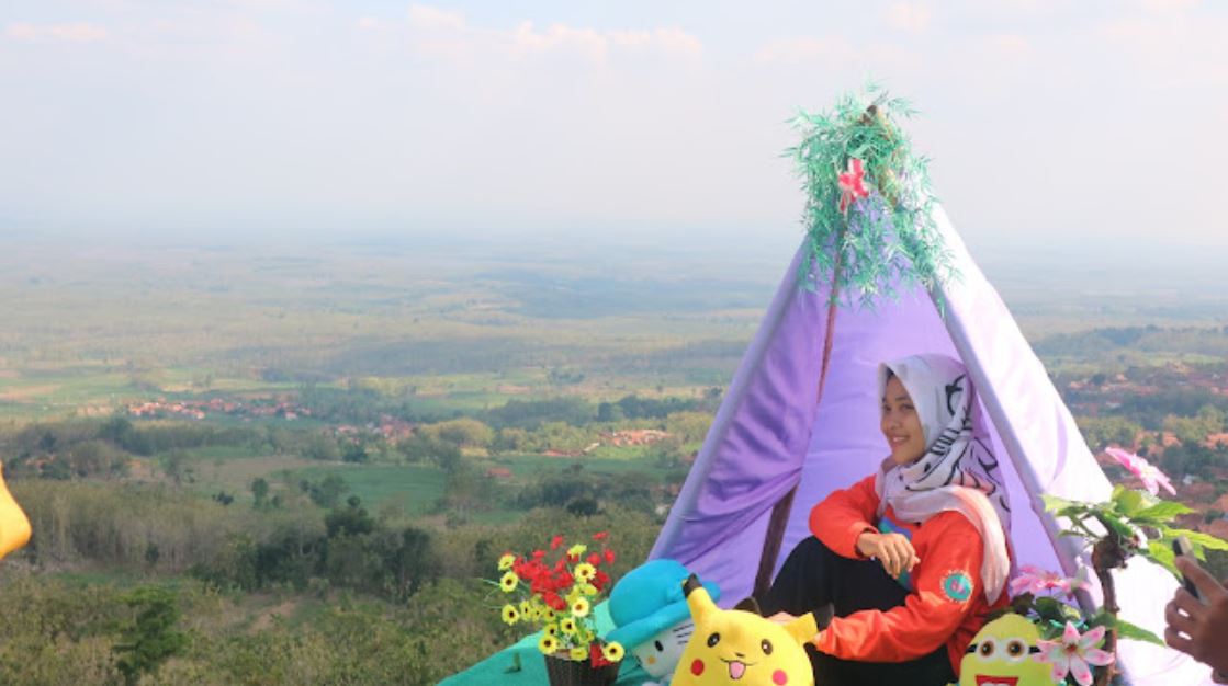 Puncak Pelangi Gunung Ulo