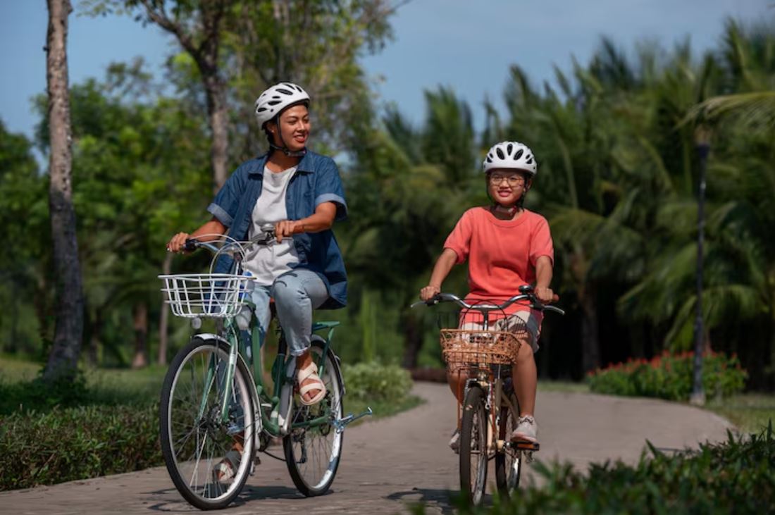 Bersepeda secara rutin memiliki manfaat besar bagi kesehatan.