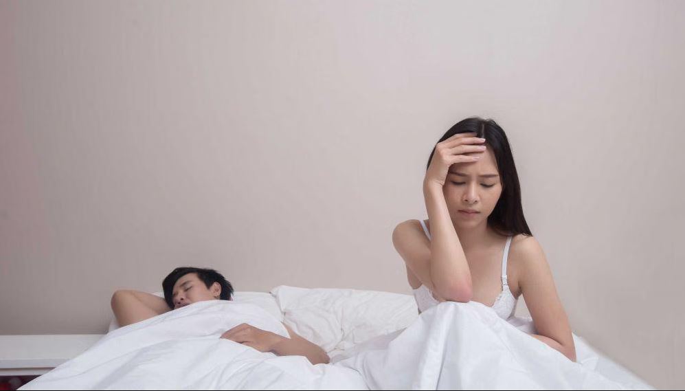 Banyak cara alami yang bisa membantu pria lebih tahan lama saat bercinta.