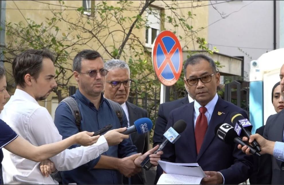 Duta Besar RI untuk Rumania dan Moldova, Meidyatama Suryodiningrat di Bucharest.