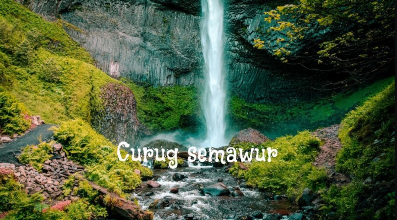 Curug Semawur di Desa Kejiwan, Kecamatan Plantungan, Kendal.