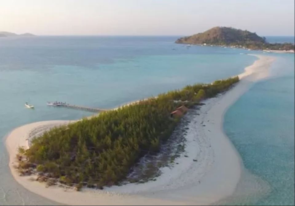 Pulau Bawean adalah primadona wisata Gresik yang pesonanya sudah dikenal hingga luar daerah.