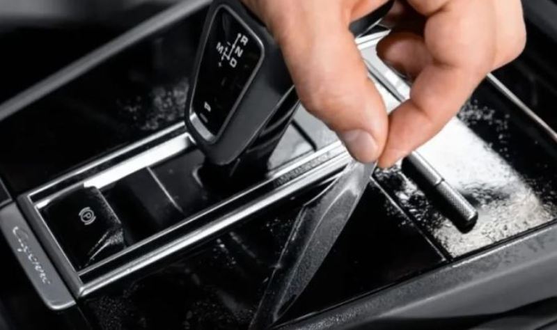 Perawatan mobil metik dan manual.