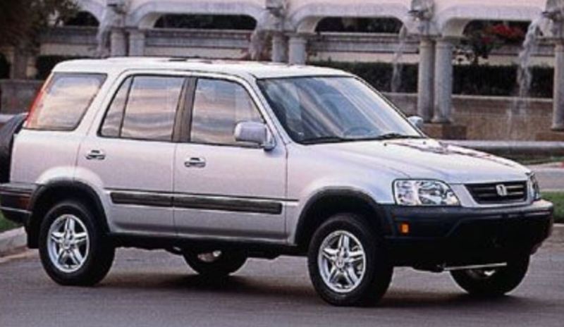 Honda CR-V generasi pertama.
