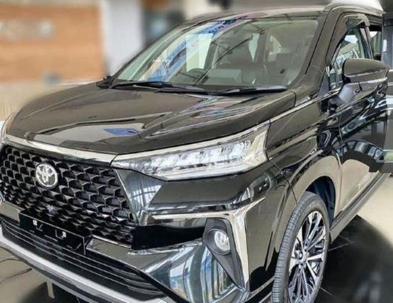 Toyota Veloz.