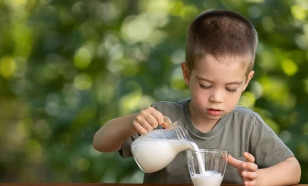 Susu penting, tapi bukan segalanya. Kesalahan kecil orang tua bisa berdampak besar pada tumbuh kembang anak.