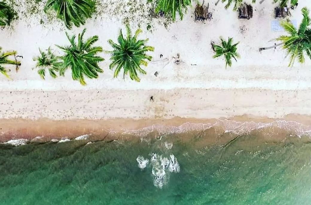 Pantai Kelapa Mangkupadi