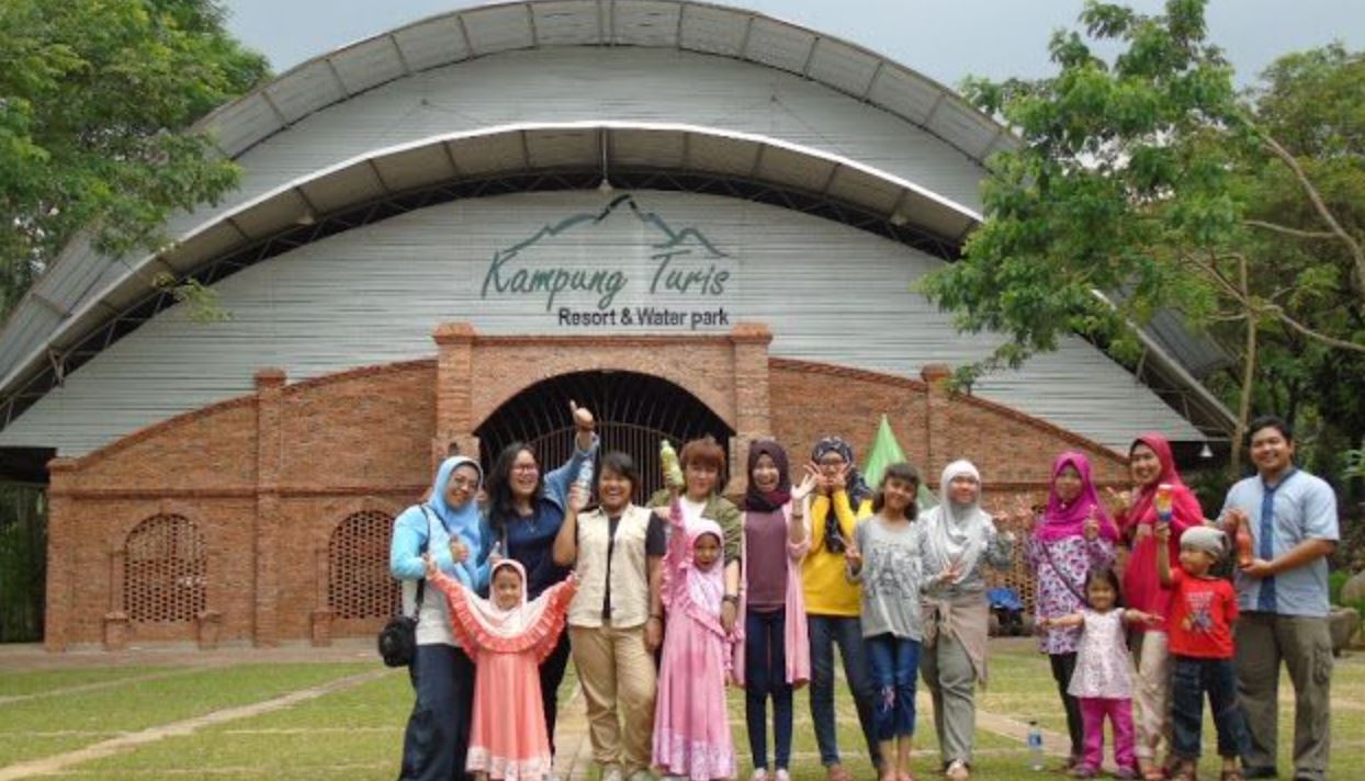 Kampung Turis, salah satu destinasi unggulan di Karawang.