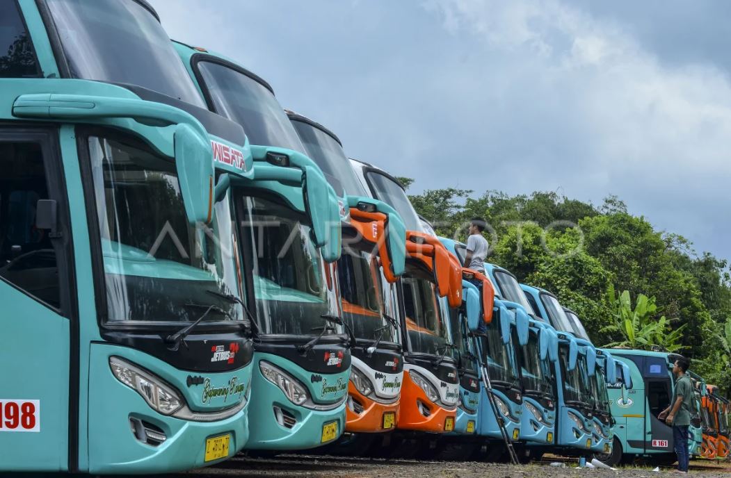 Ilustrasi bus AKAP