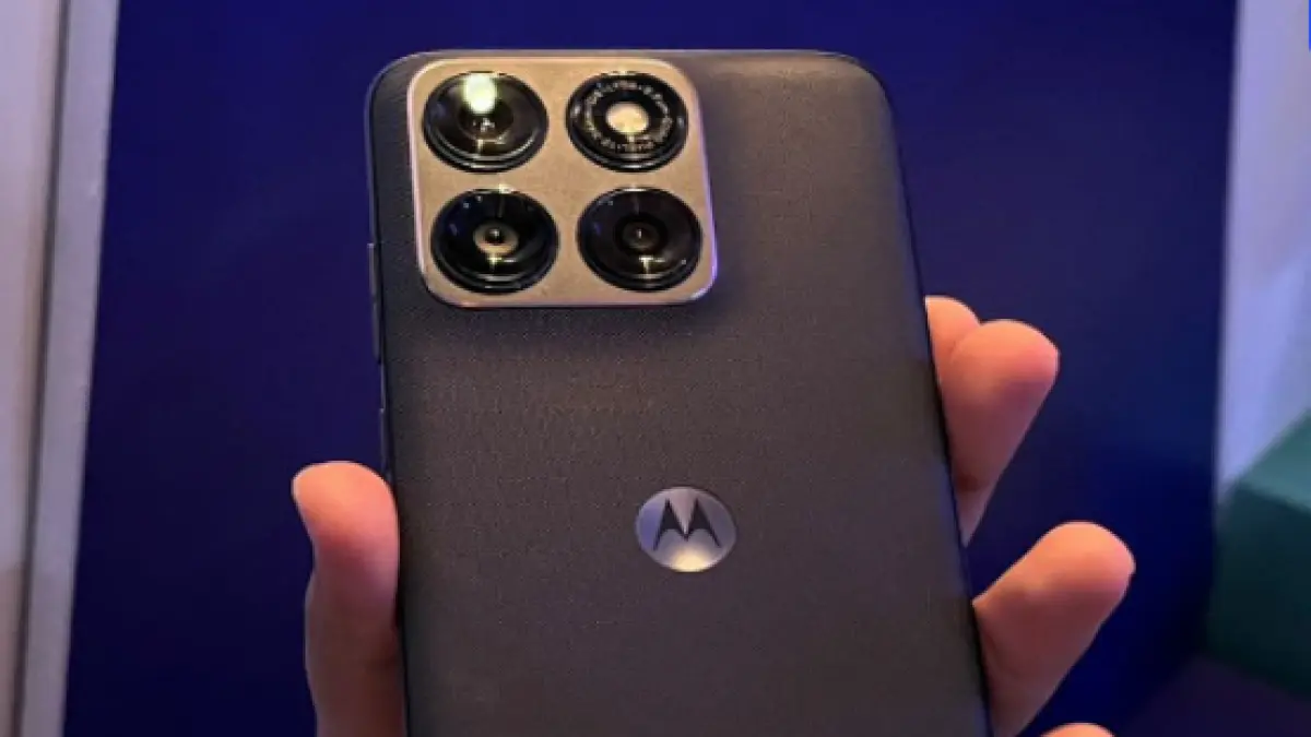 Tampilan belakang Motorola Edge 70 Fusion